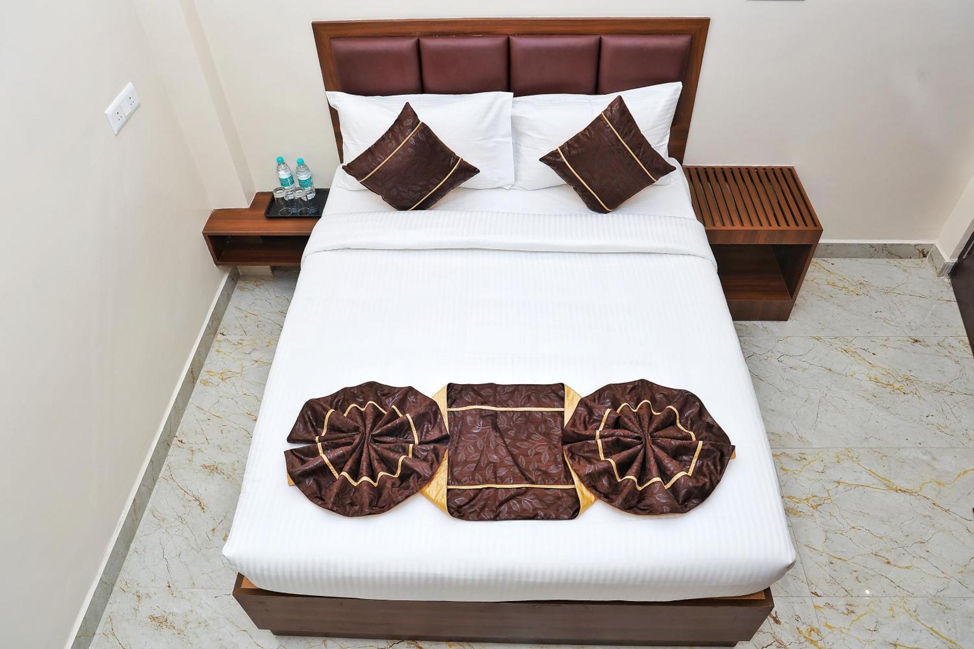 Bed and Breakfast Jn Residency Perungudi Chennai Exterior foto